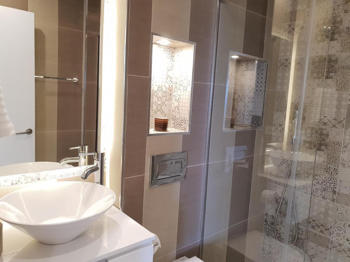 Fantastic Apartment In Front Of The Sea & Marina Estepona Exterior foto